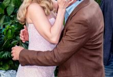 Scarlett Johansson, Jonathan Bailey